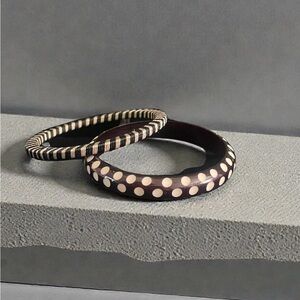 Elegant vintage Bakelight black and white of two Set